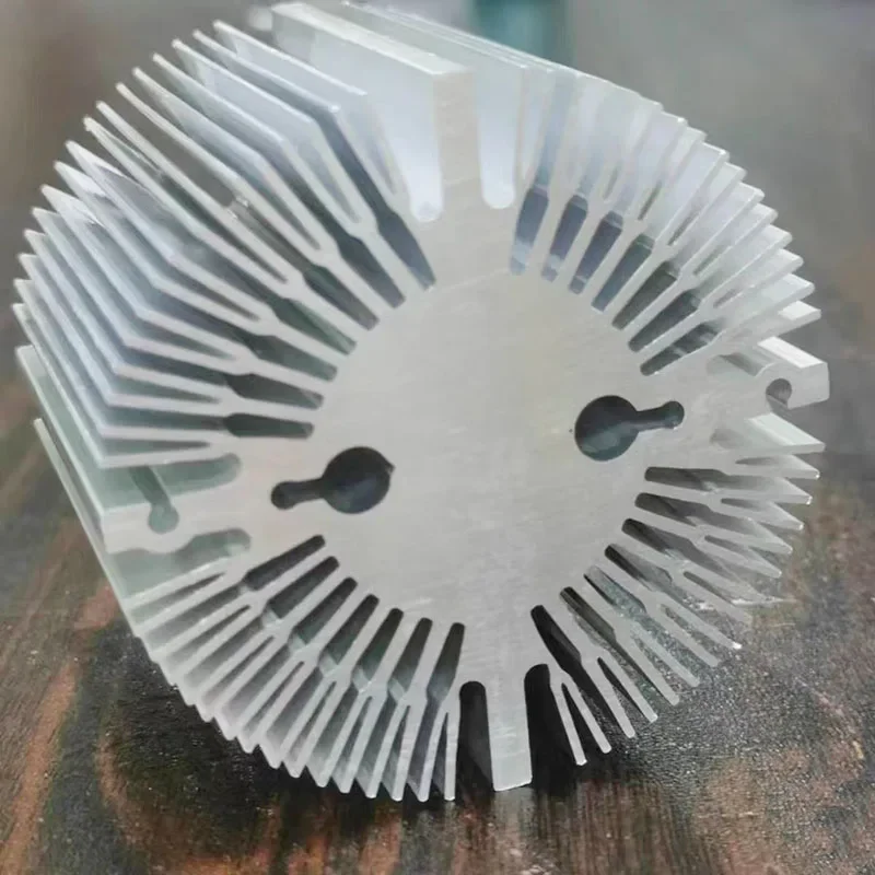 Solid aluminum sunflower rod bar High power aluminum radiator Base plate Outer diameter 65mm Radiator DIY