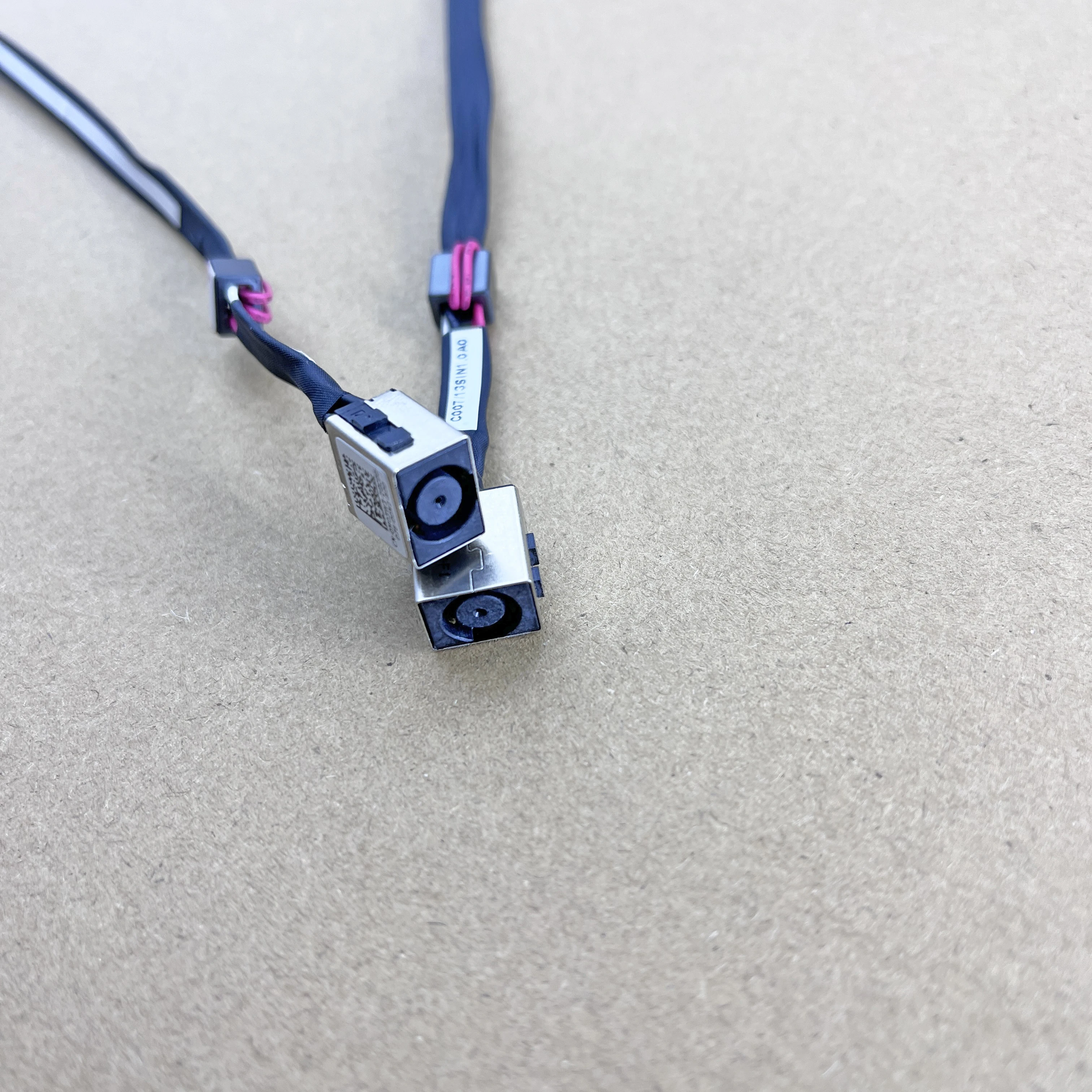 Para Dell Latitude 3550 DC Power Jack puerto de carga conector con Cable 0M03W3 DC30100RI00