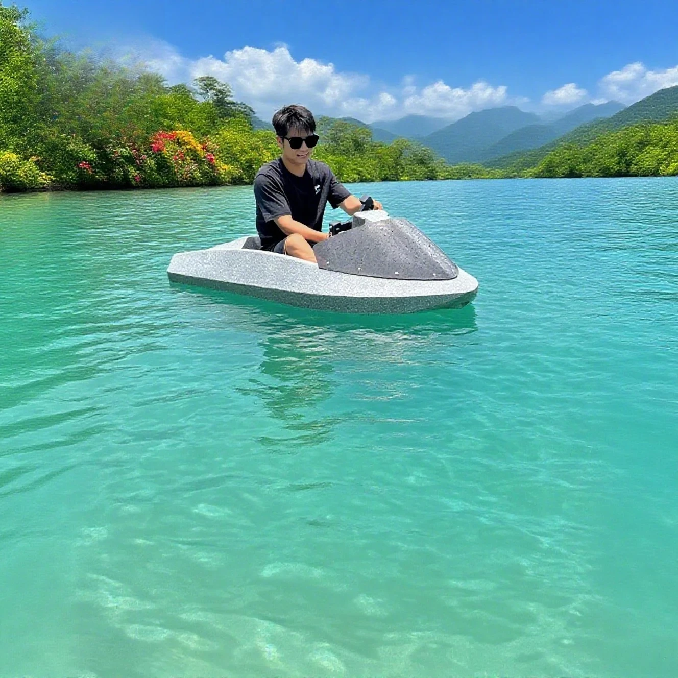 New 15kw 84v Epp Carbon Boat Electric Go Karting Boat Mini Jet Boat for Adults