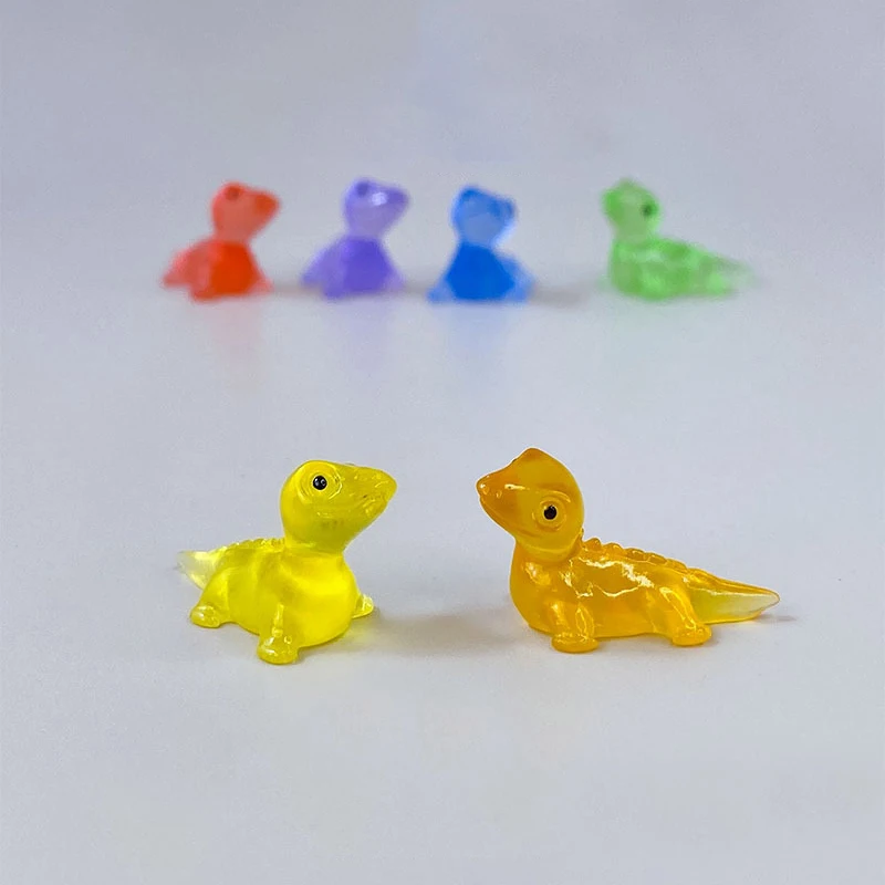 Dijes de resina de lagarto luminoso Kawaii, 10 piezas, adornos de decoración de animales de dibujos animados, accesorios de joyería para el hogar