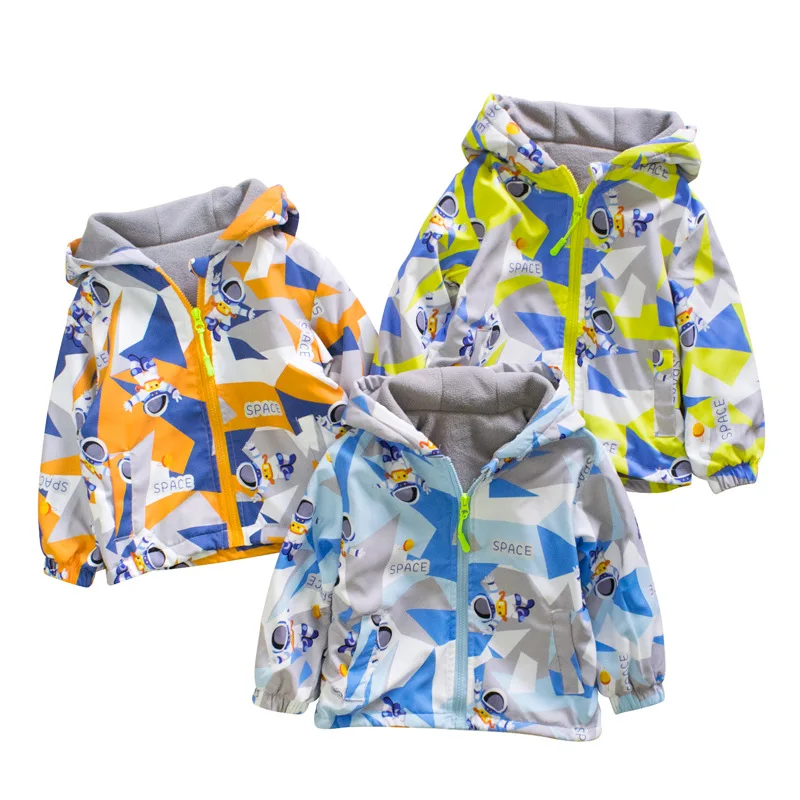 

Han edition wholesale children's wear and ski-wear, 2023 the new boy's coat jacket camouflage trench coat