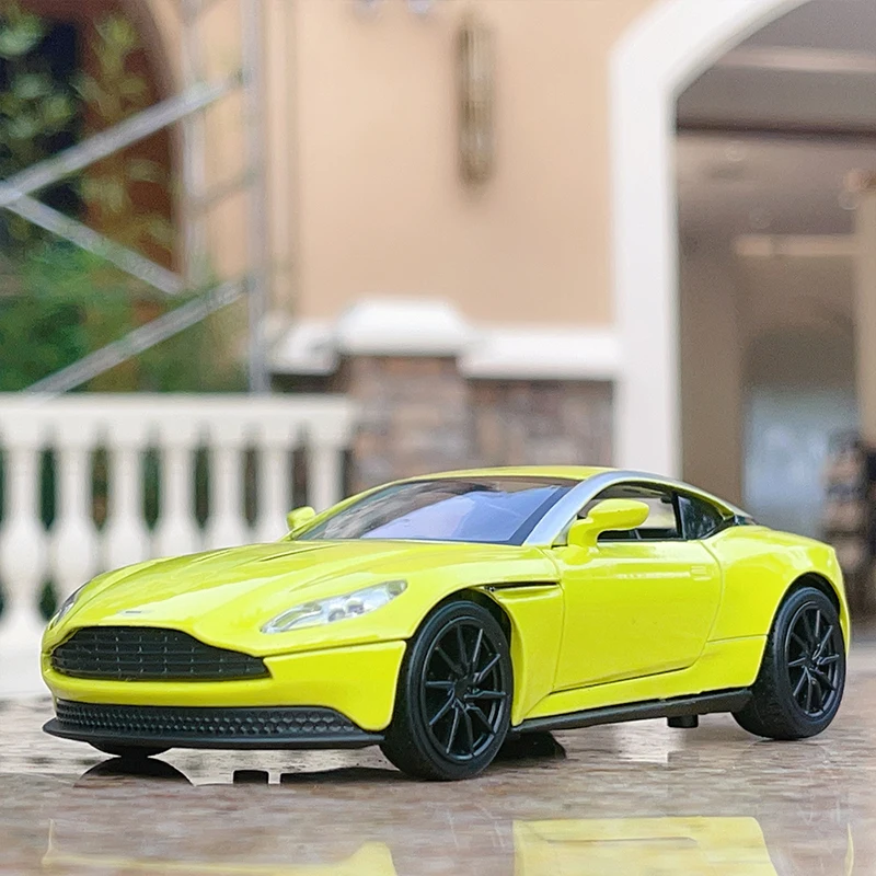 

1:32 Aston Martin Vulcan supercar model simulation alloy pull back sound and light children's toy car ornament