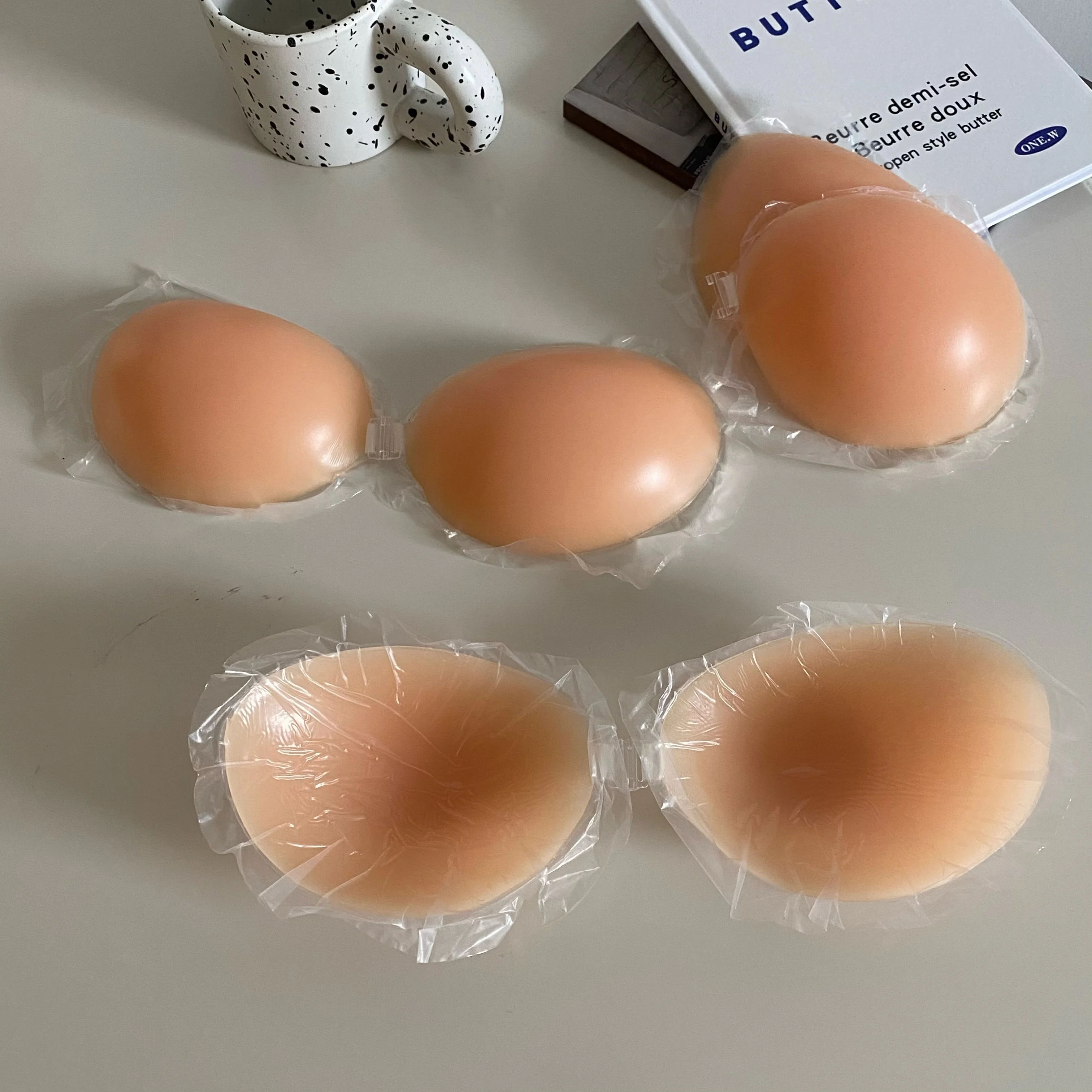 Wireless Silicone Nipple Covers Women's Sexy Breathable Pasties Summer Gathered Bra Underwear Anti-exposure Invisible Milk Pads view 4