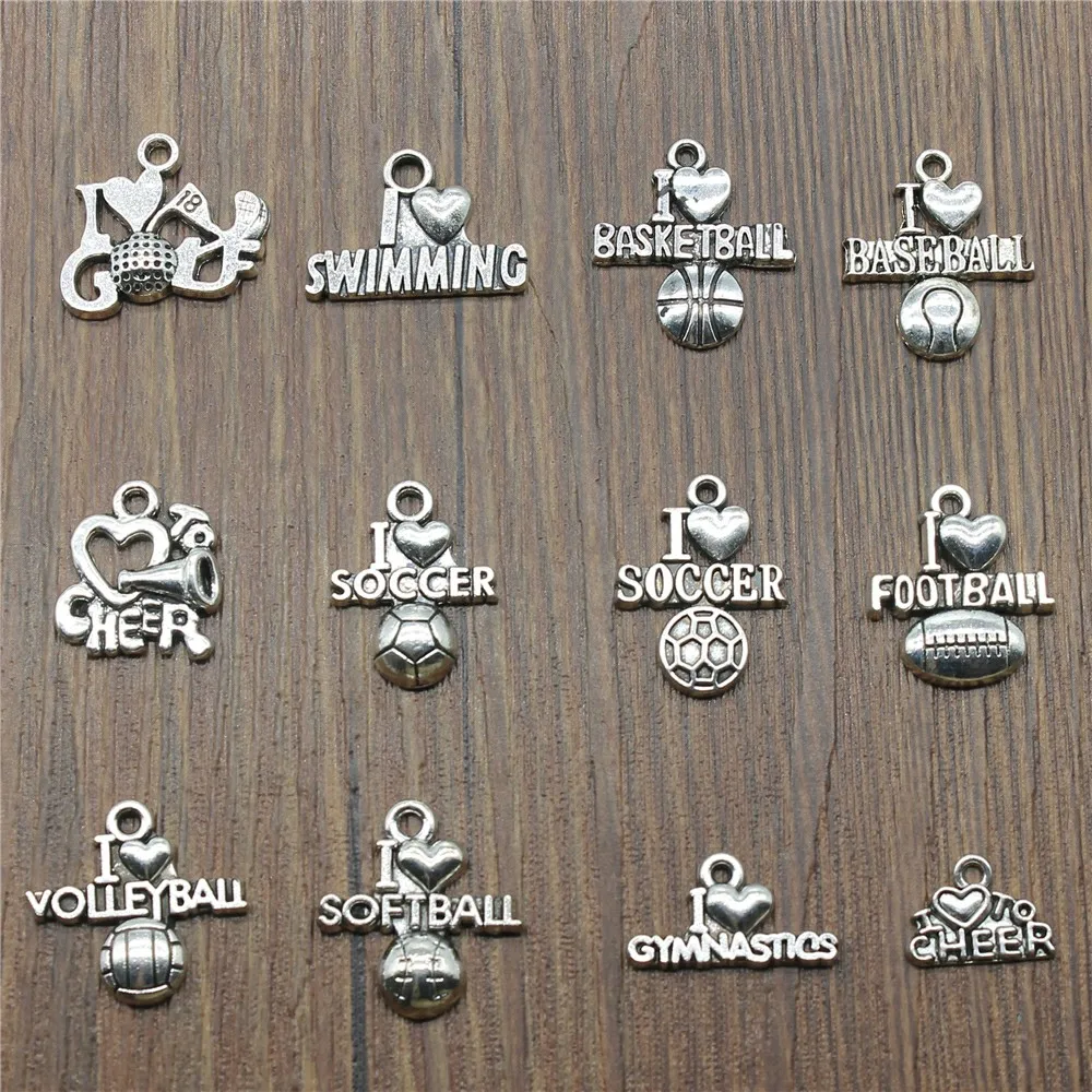 20 sztuk / partia Charms I Love Sports Antique Silver Color Sport Charm Golf Koszykówka Baseball Piłka nożna Siatkówka Softball Siłownia Cheer