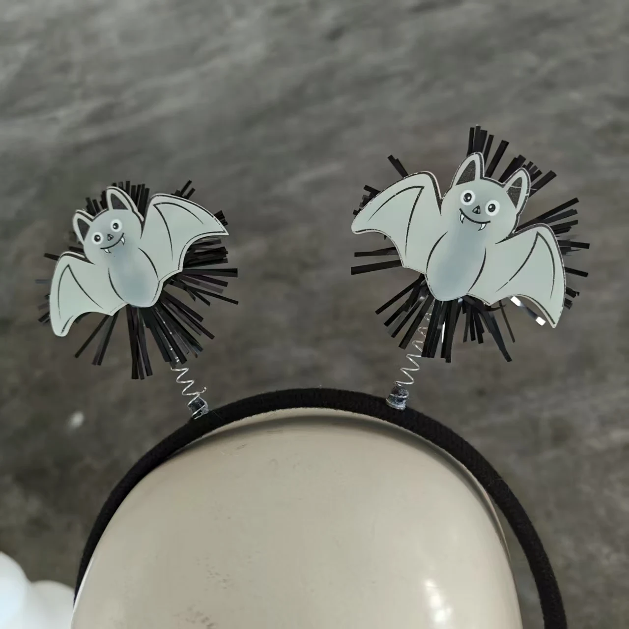 Fasce di Halloween e decorazioni eccentriche per copricapi