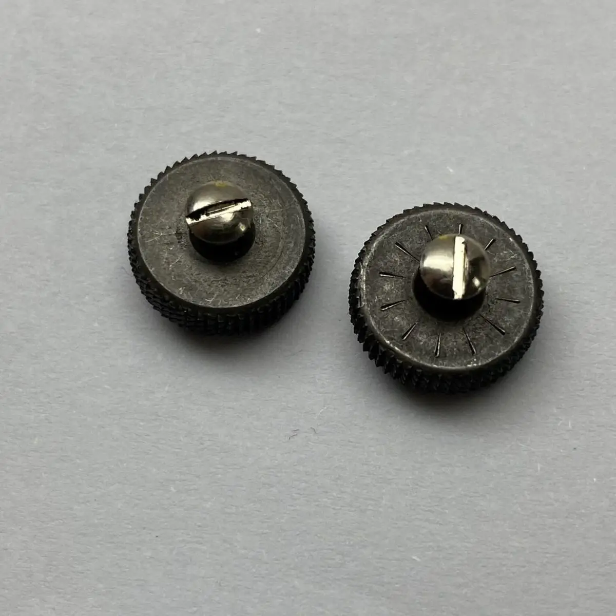 

4Set 11mm*3.5mm Steel Wheel & Removable Rivets For Zippo Zorro Kerosene Oil Gasoline Lighter DIY Repair Replacement Accessory