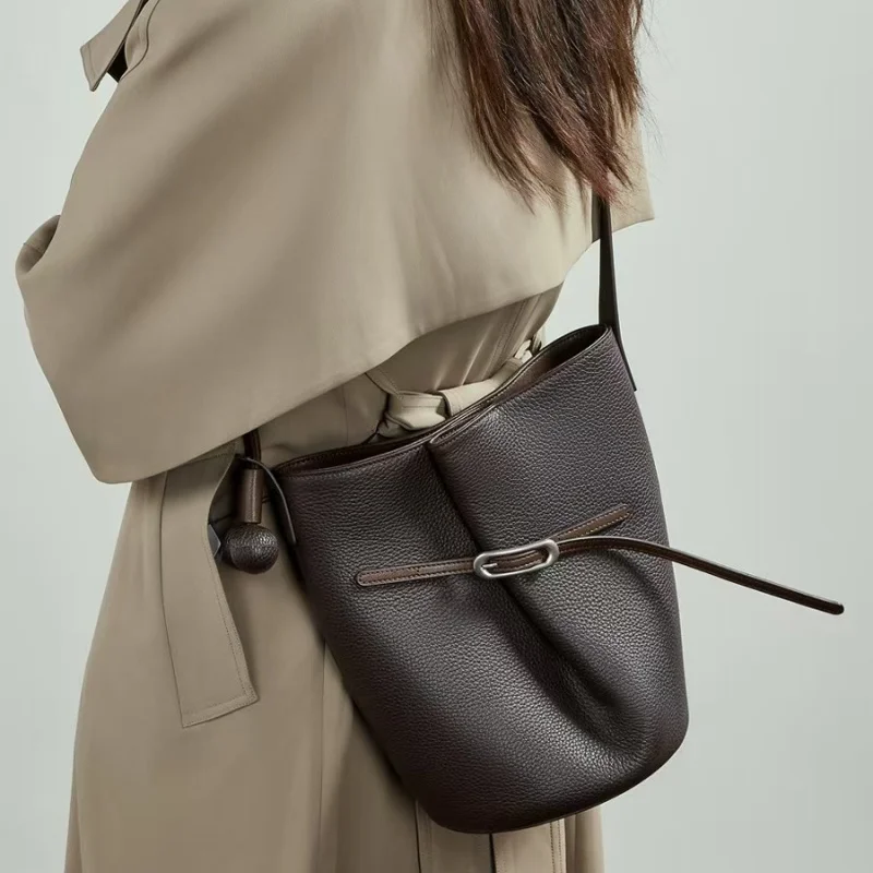 

Top Layer Cowhide Bucket Womens Bag Niche Design Commuter Versatile Large Capacity Shoulder Crossbody Genuine Leather Handbag