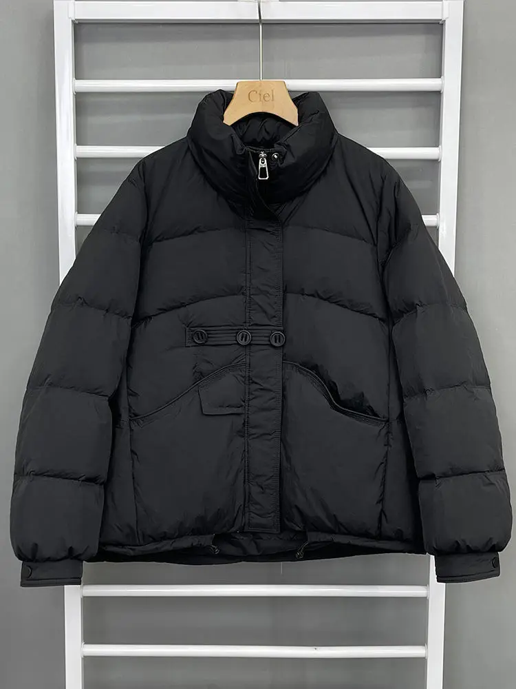 منتفخ كوري صغير 2025: ياقة واقفة وتصميم ثلاثي الأزرار. كبيرة الحجم وخفيفة الوزن ومملوءة ببطة بيضاء أسفل. #3