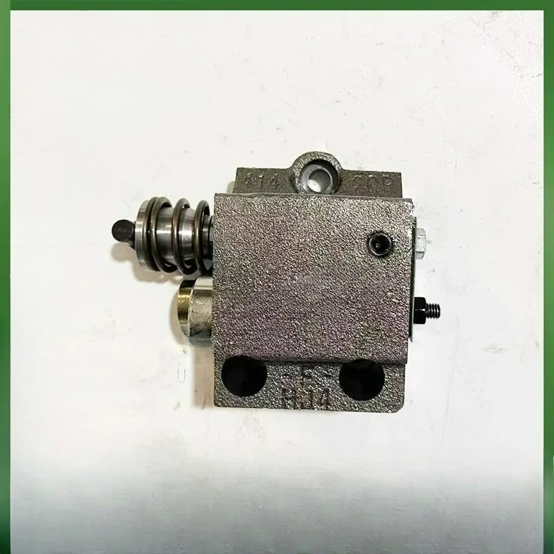 

Tractor Parts 904 1204 1354 Rear Axle Hydraulic Distributor (Single) Valve Body for John Deere