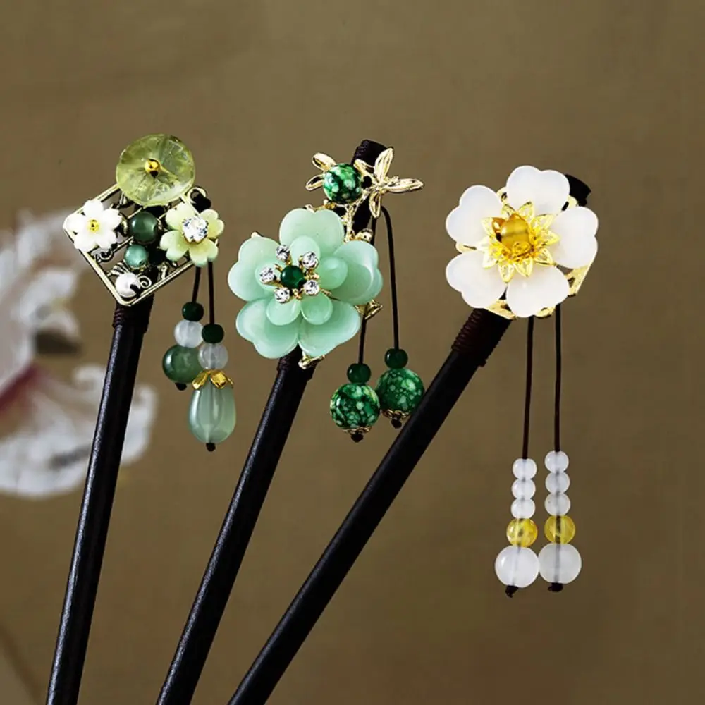 

Chinese Style Flower Hair Sticks Handmade Retro Wooden Hairpin Hair Fork with Tassel Hair Chopsticks for Hanfu