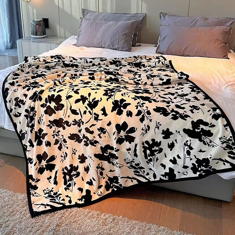 

Chic Double-Sided Milk Fleece Throw: Thick & Soft Reversible Luxury Blanket for Couch, Bed, Office Nap, Elegant Home Accent Blan