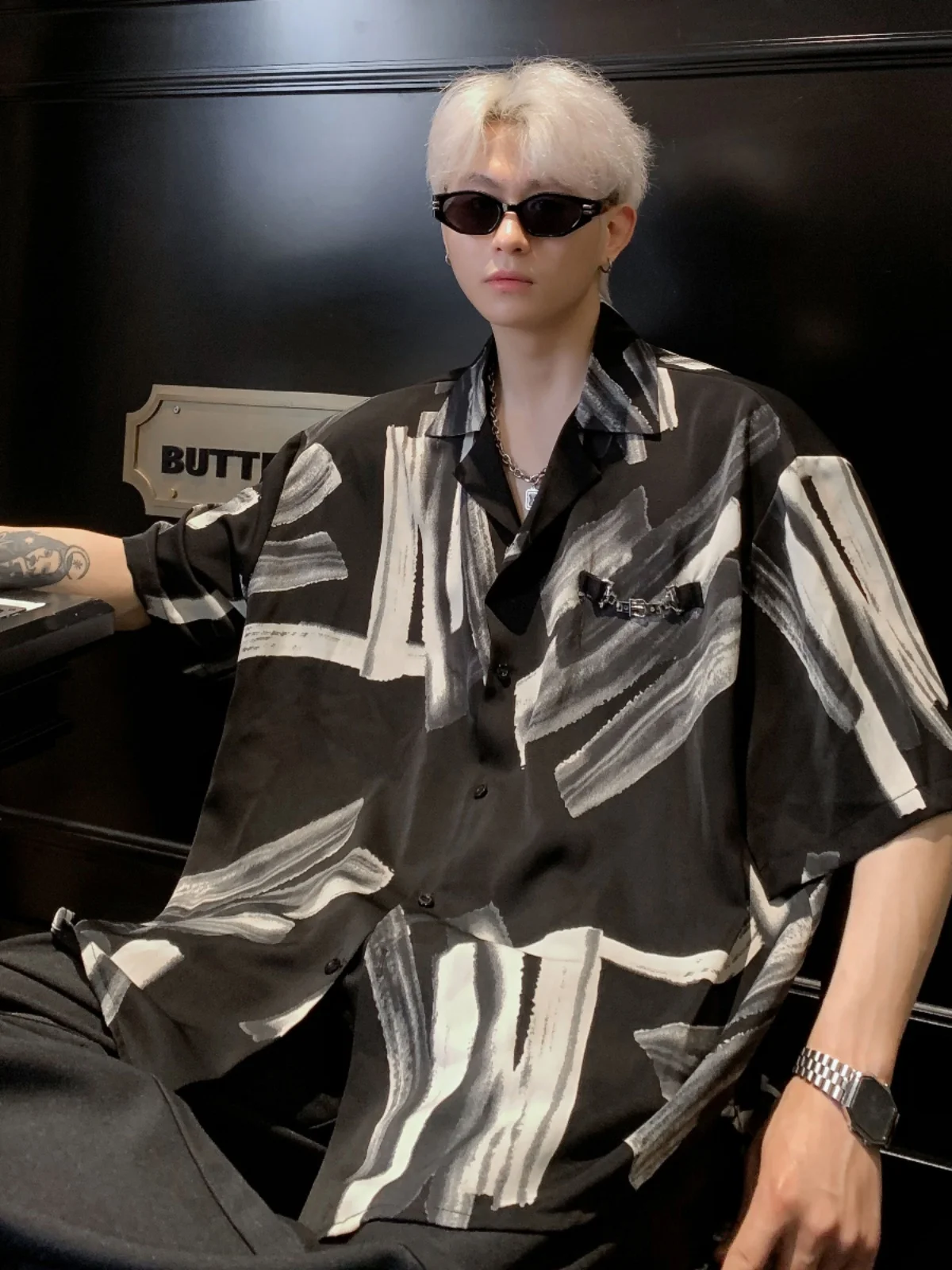 

Casual ort Sve Men's irt Water-Media Sle Briti Ele Outerwear Breathable Loose Fit Summer Faion Brand