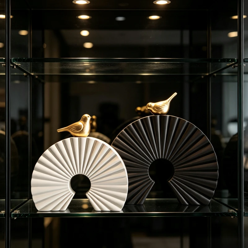 A Pair Modern Light Luxury Bird Sculpture Origami Fan Shaped Statue Art Home Decor for Entryway TV Cabinet Showroom