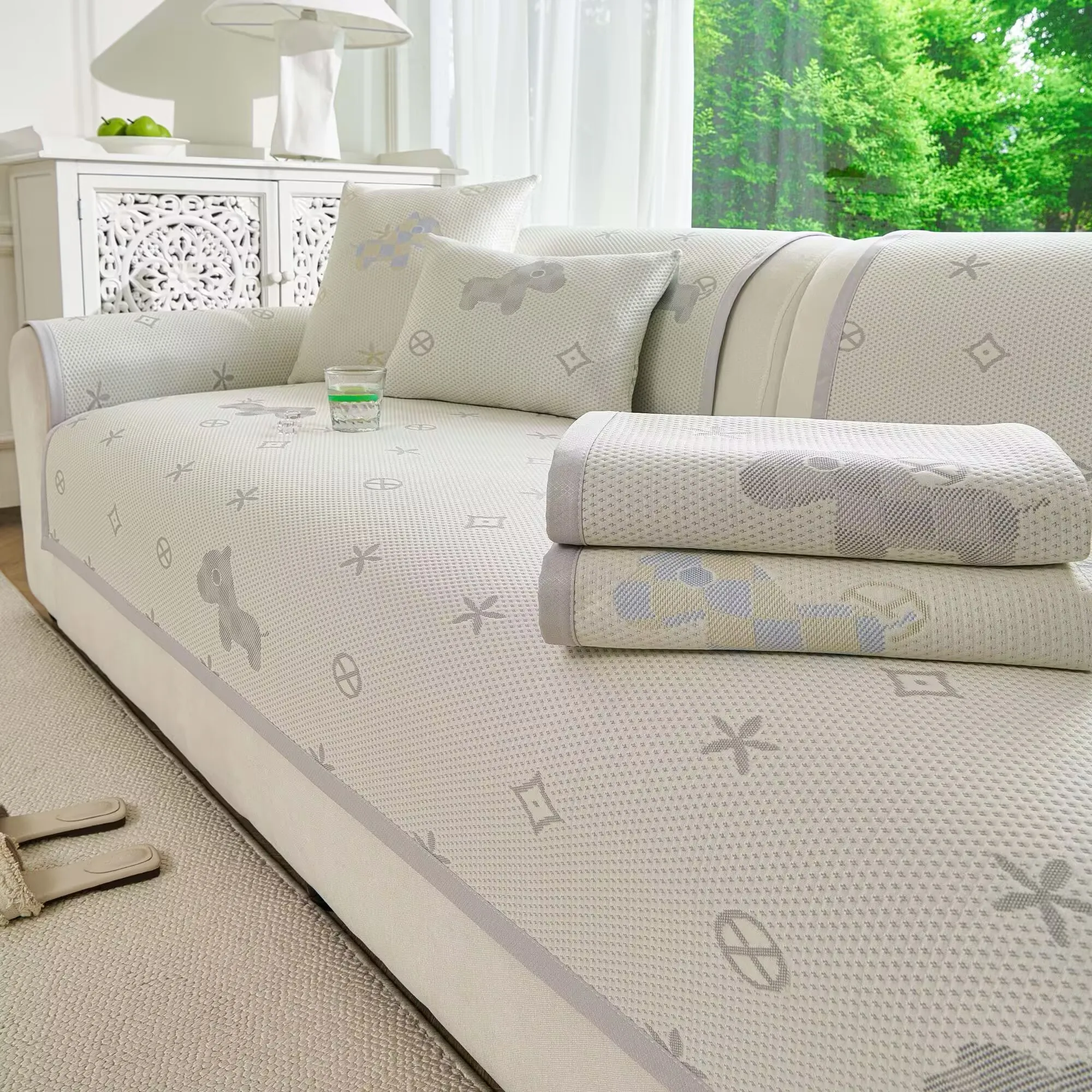 Summer Jacquard Cartoon Pony Sofa Cushion Universal Seat Pad Ice Silk Self Cooling Non-slip Dustproof&Stain Resistant Sofa Cover