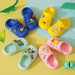 Chaussures de jardin mignonnes pour enfants, sandales de plage, pantoufles pour bébés, pantoufles d'extérieur souples pour enfants, chaussures à rabat, oligCartoon, haute qualité