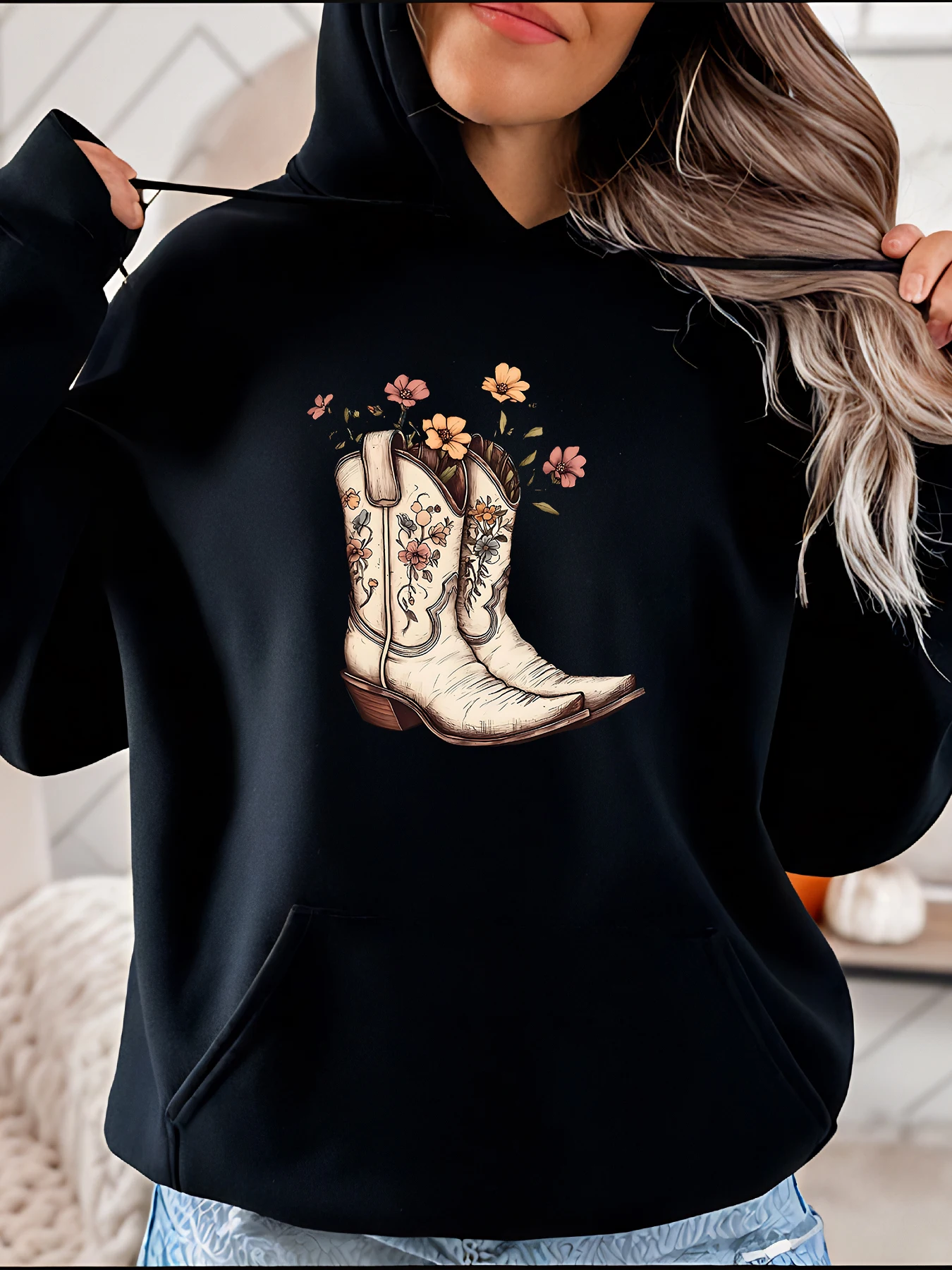 

Women's Floral Cowboy Boots Print Hoodie Casual Western Style Sweatshirt for Women Autumn Winter Fashion Outwear
