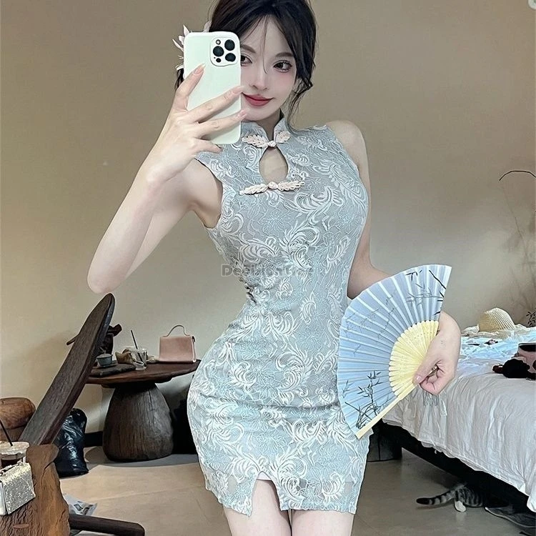 

2025 китайский стиль ретро мода вышитое улучшенное платье Cheongsam без рукавов сексуальное утягивающее платье Ципао с коротким разрезом