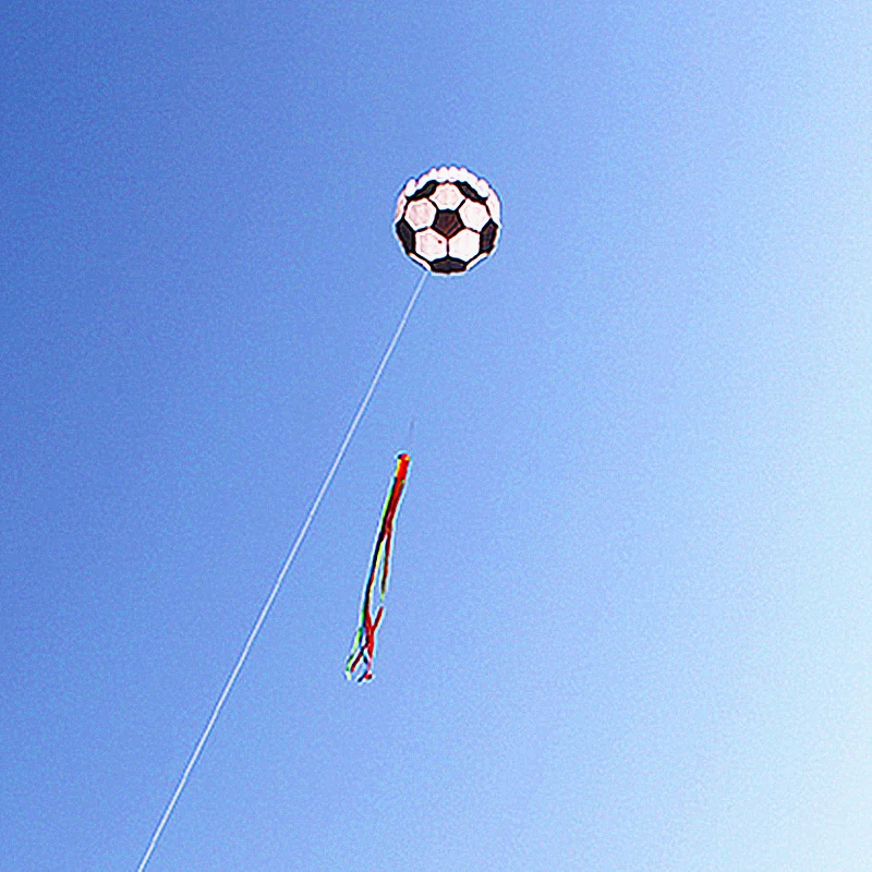 gratis verzending voetbal vliegeren speelgoed voor kinderen vliegers lijn gigantische vliegers zachte vliegers lijn volwassenen vliegers professionele ikite koi
