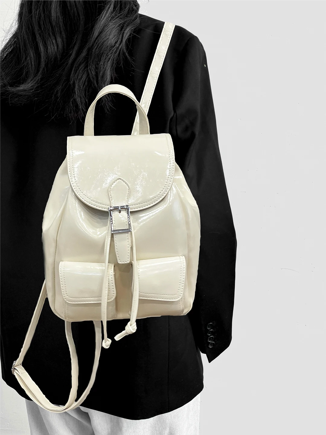 

Ele Мягкая кожаная дорожная объединительная женская сумка для колледжа Sle, ручная сумка с двойным плечом, легкая, роскошная, Sensation Commuter T...