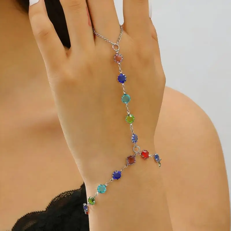 Gold Big Crystal Ring Bracelet for Women Fashionable Wrist Chain Jewelry Hand Back Accessory for Events