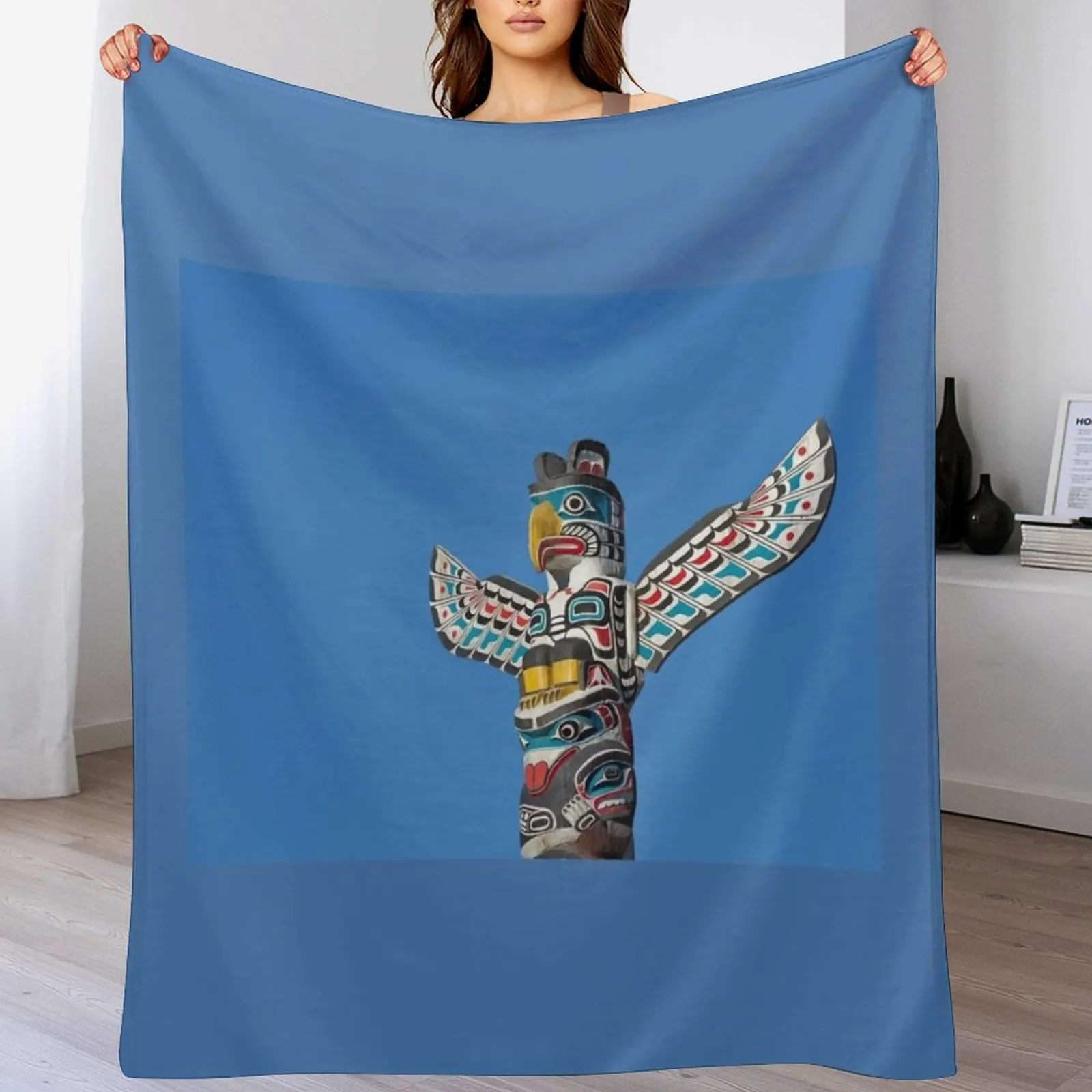 

Totem Pole Vancouver Throw Blanket