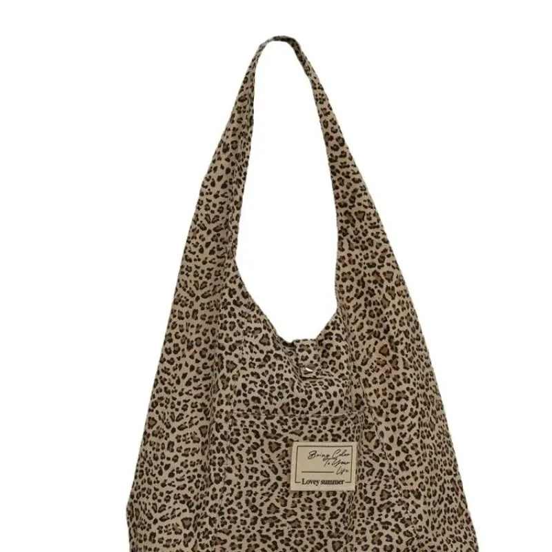 

2025 New Leopard Printed Bag Personalized Fashion High Design Tote Bag Corduroy Material Fashion Matching Catwalk
