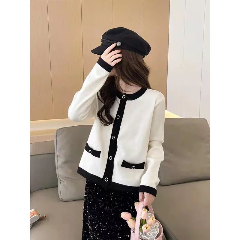 O-neck Contrasting Colors Knitting Cardigan Coat Women Autumn Winter Elegant Temperament Sweater Simplicity Casual Knitwear Tops