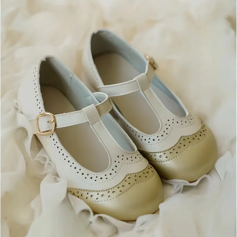Girl's soft soles continuously empty with foreign style princess breathable single shoes Korean retro small leather shoe 여자용 구두