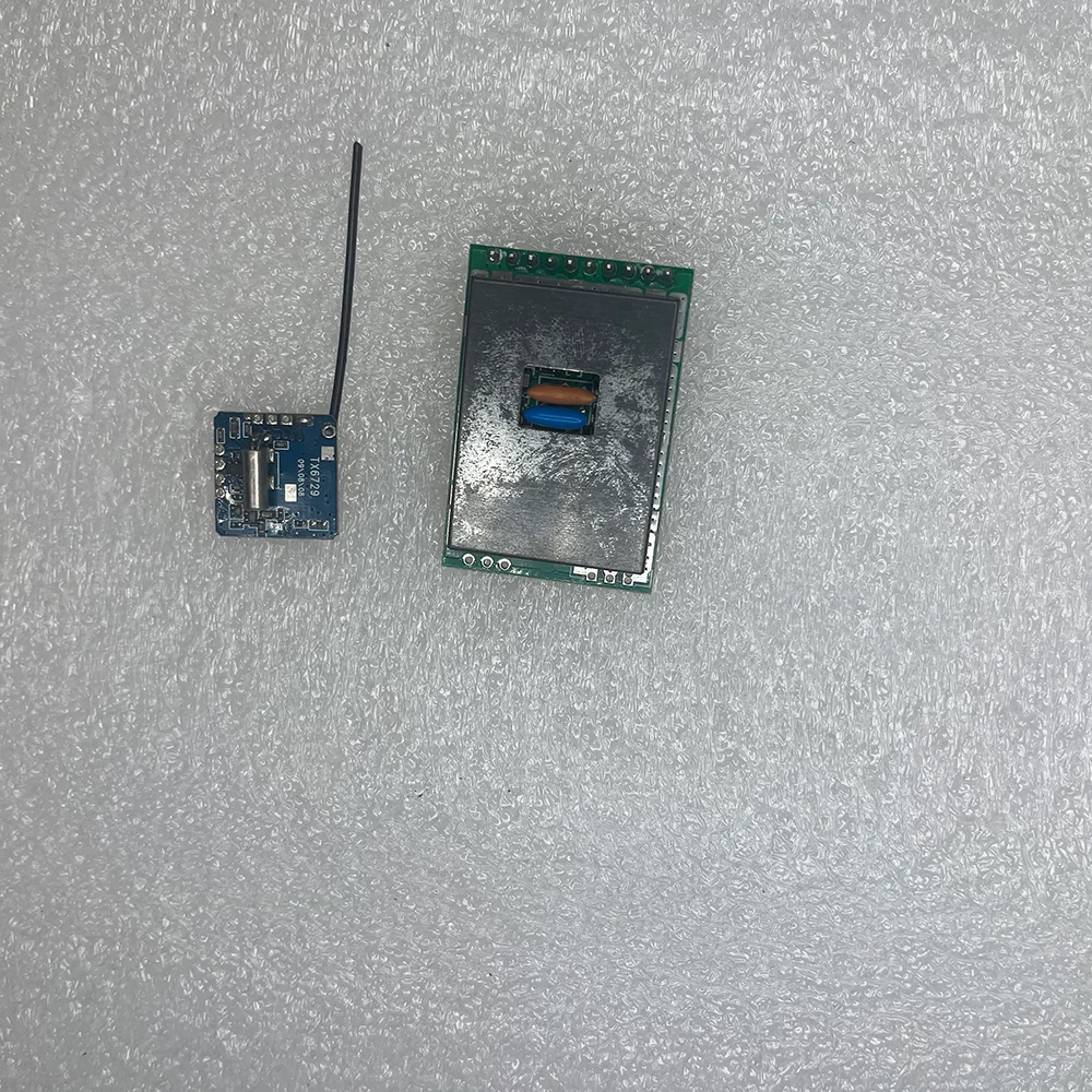 1pcs New 2.4G Wireless Audio and Video Transmitter and Receiver Module (Applicable to drones)