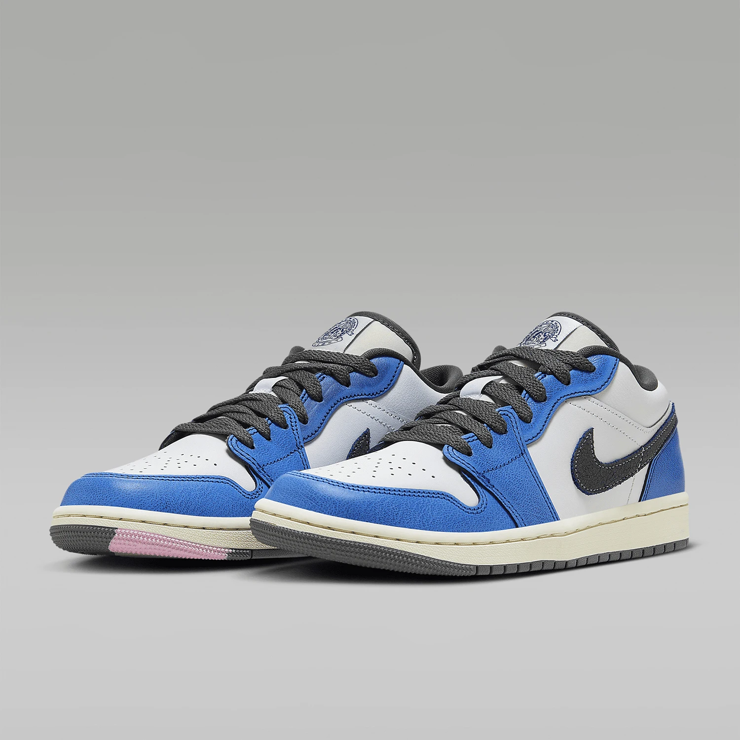 

Nike genuine Air Jordan 1 Low SE Women's Basketball Shoe FV8439-104