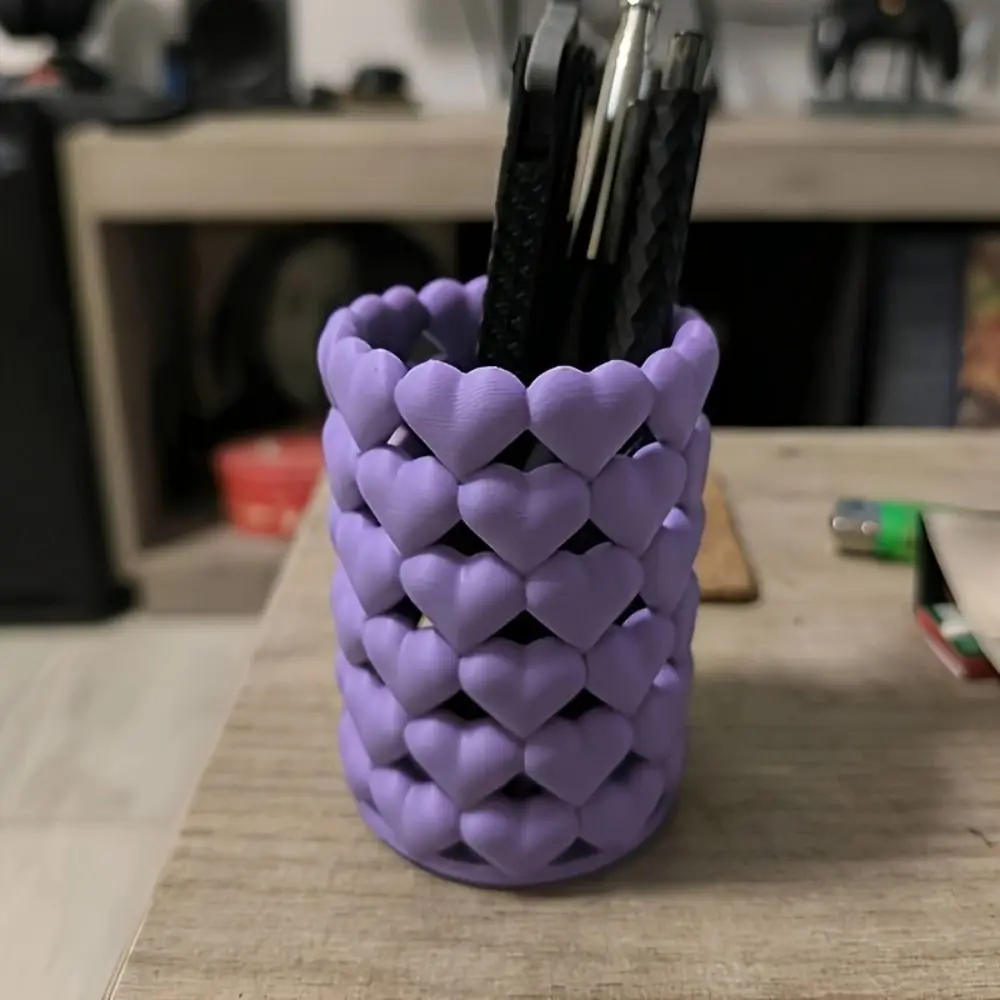 3D Printed Heart-shaped Pen Holder Cute Hollow 3D Printed Pencil Cup Decoration Round Stationery Organizer Classroom Use
