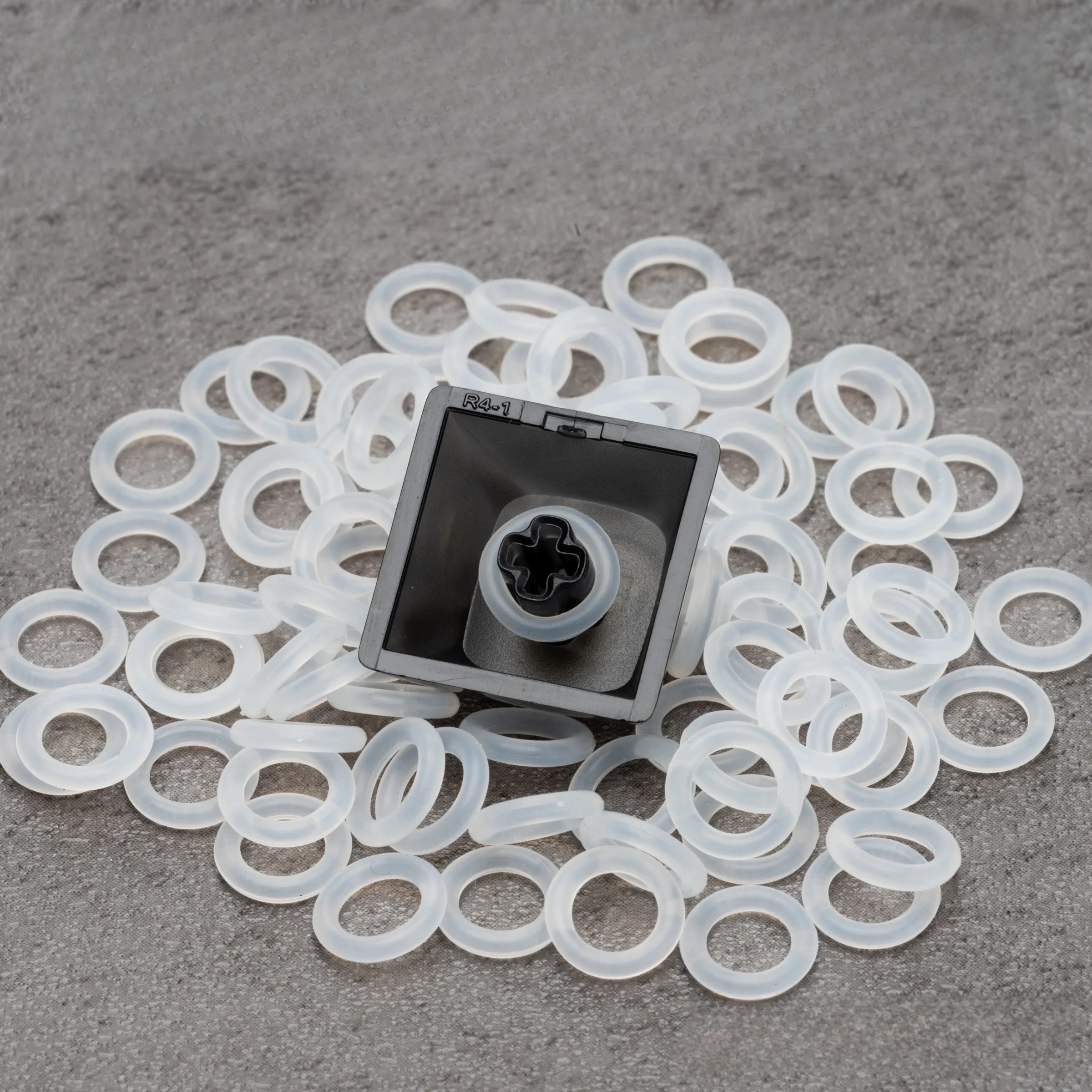 120pcs Keycap Noise Reduction and Silencing Pad for Mechanical Keyboard DIY Keycap Shock and Noise Reduction Silicone Ring