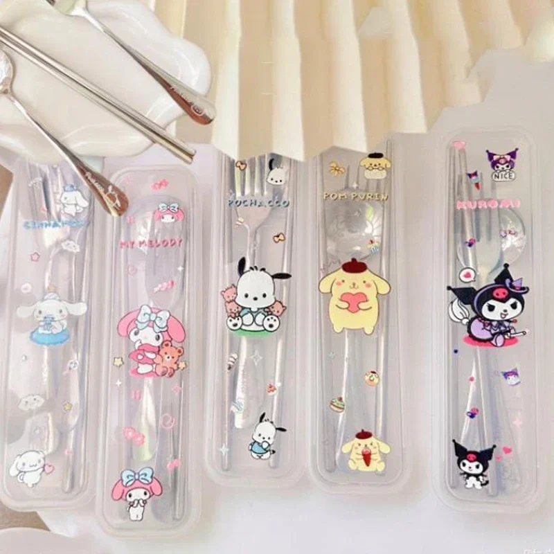 

Kawaii Sanrios Kuromi Mymelody Cinnamoroll Pochacco Pompompurin Three Piece Set of Forks Spoons Chopsticks Gift Toys For Girls