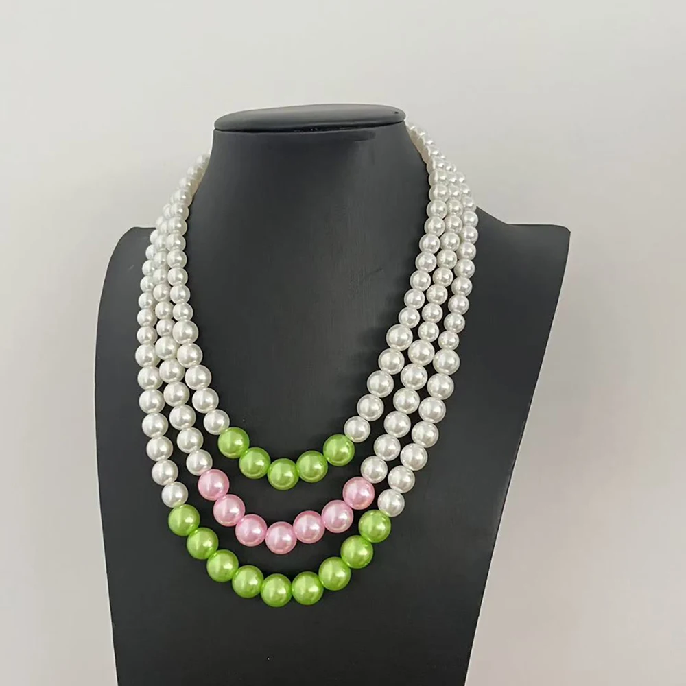 AKA قلادة بطبقات من اللؤلؤ الوردي والأخضر