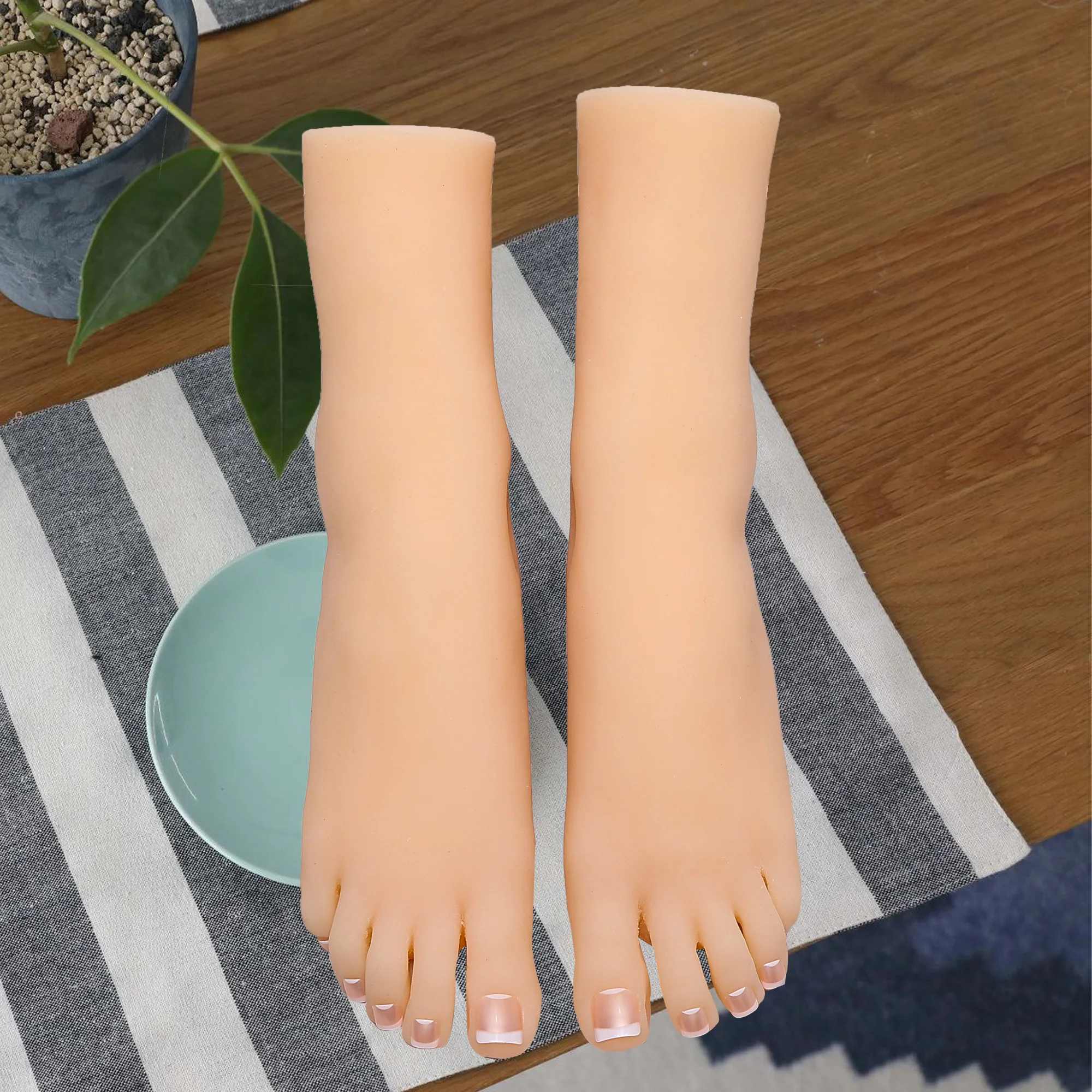 

False Female Foot Mannequin Soft Silicone Plastic Feet Model Fetish Manicure Painting Sketch Photography Shoes Display TPE 3600
