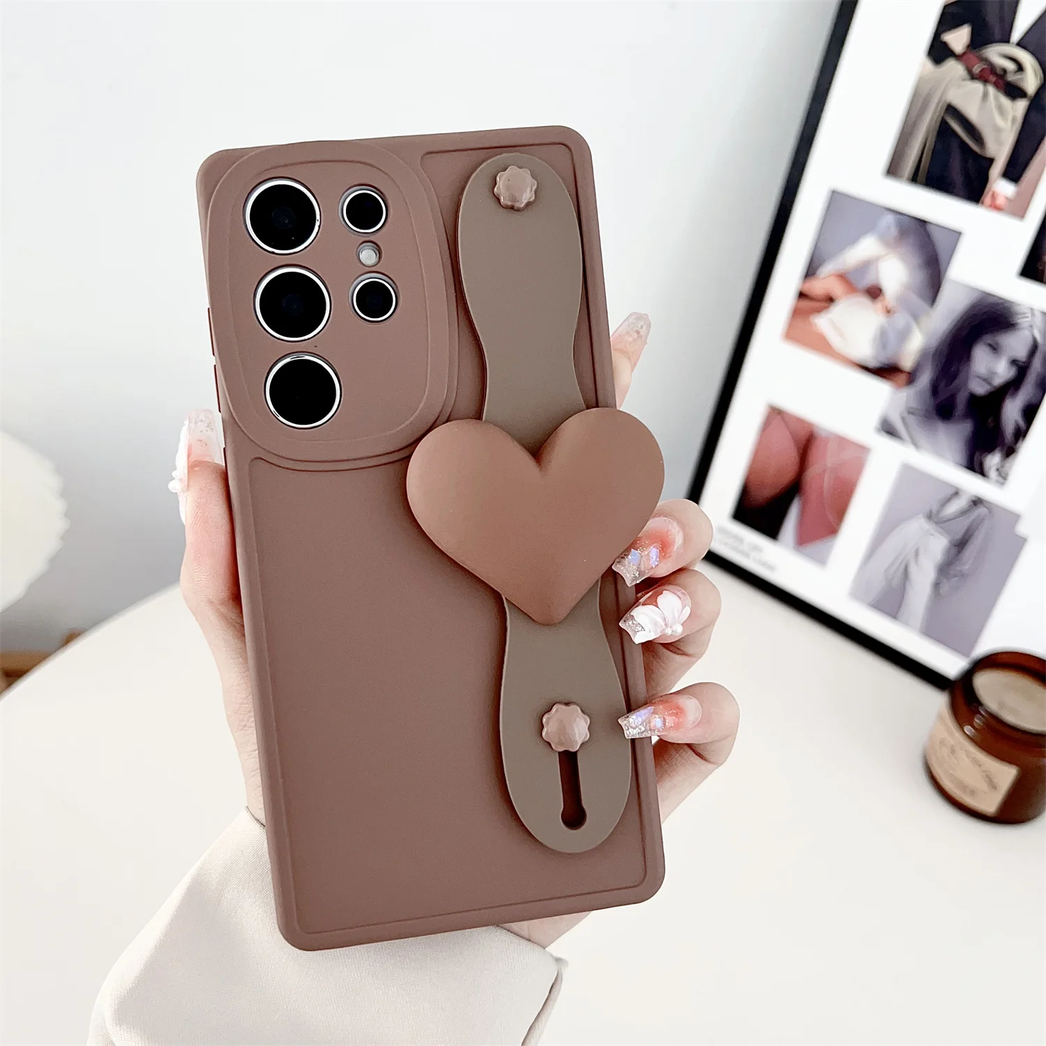 For Samsung Galaxy S24 S23 S22 S21 FE Ultra A14 A24 A34 A54 A53 3D Love Brown Khaki Wrist Strap Holder Classic Case