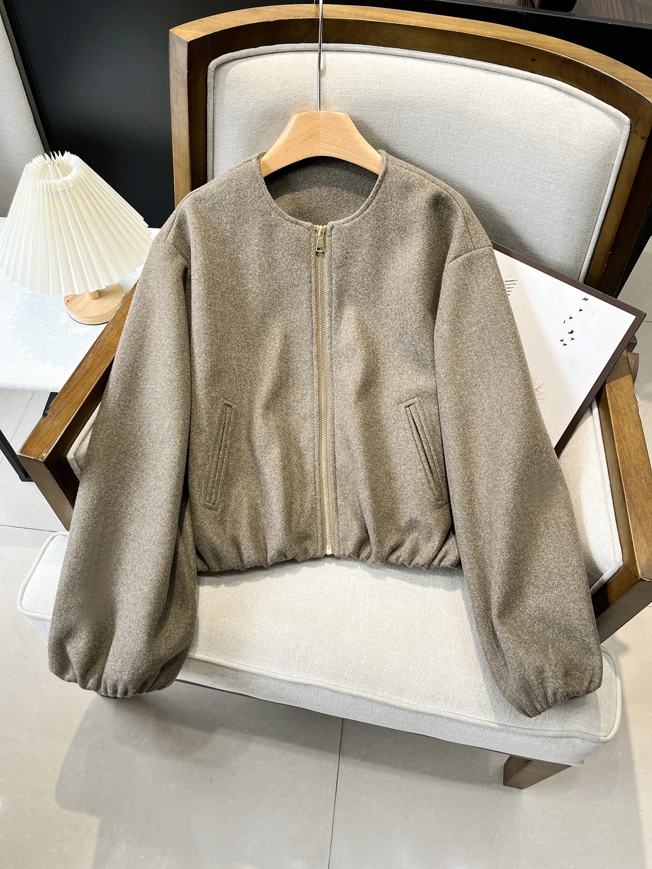 

2026 Новая женская модная брендовая трендовая одежда, зимнее пальто, длинное свободное однотонное повседневное пальто