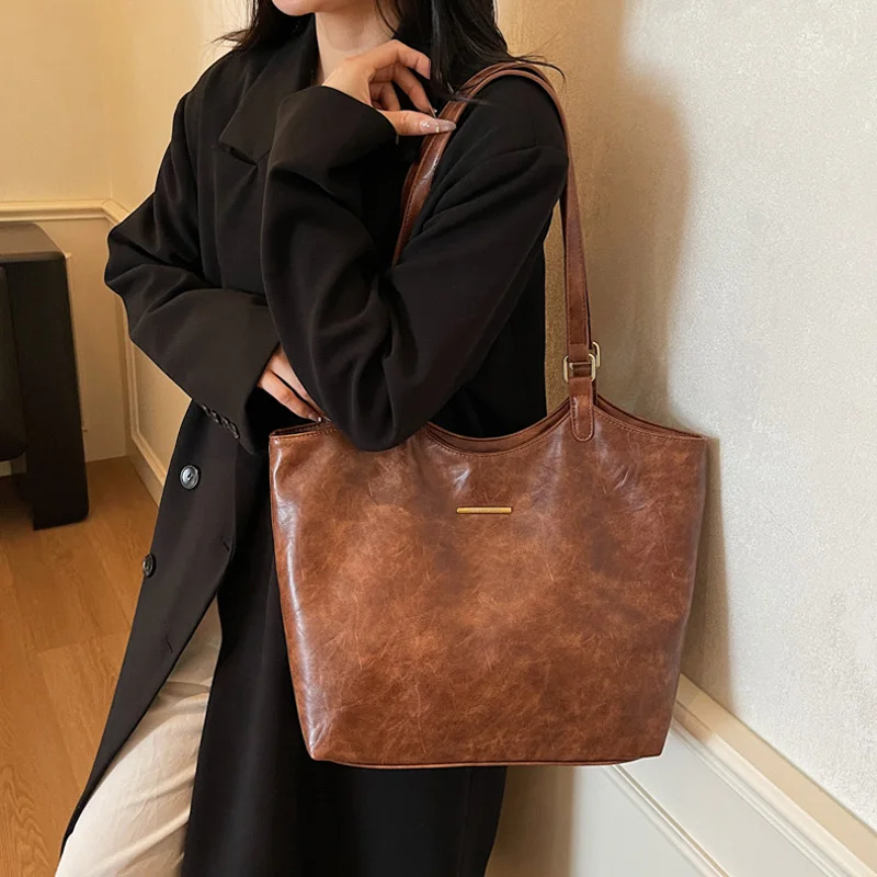 

PU Gym Fitness Crossbody Bag Elegant Classic Details​ Women's Magnetic Buckle Outing Travel Shopping Camping Portable Tote Bag