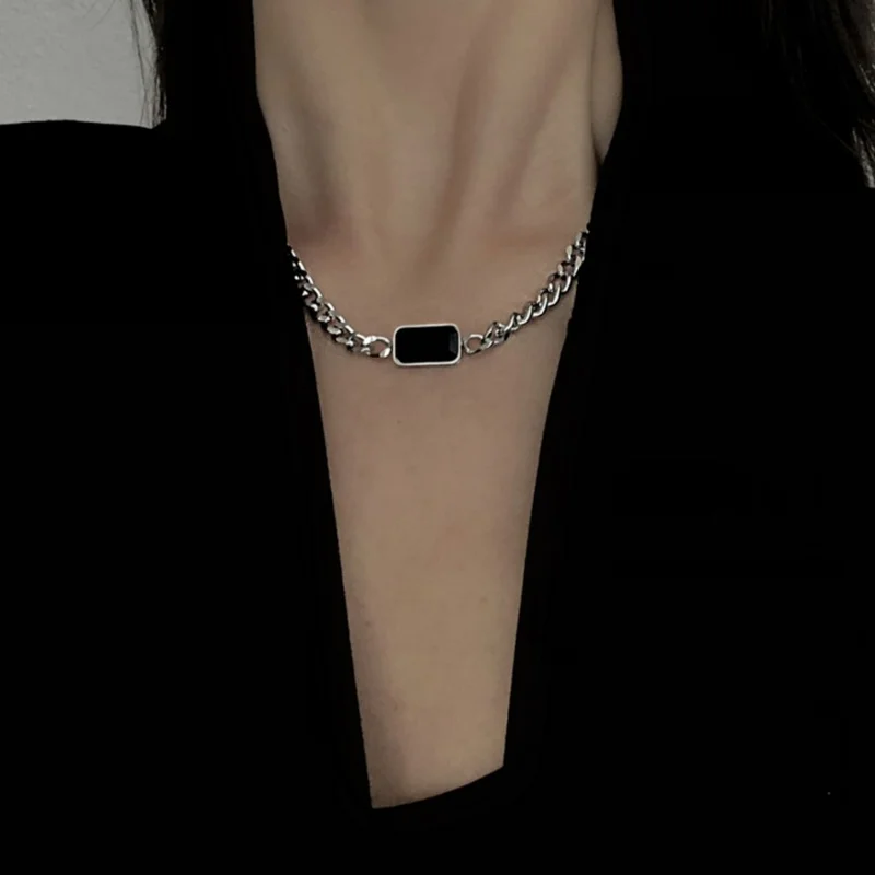 Geometric Titanium Steel Necklace Women's Simple Black Zircon Niche Design All-Match Ins Cold Style Clavicle Necklace Men