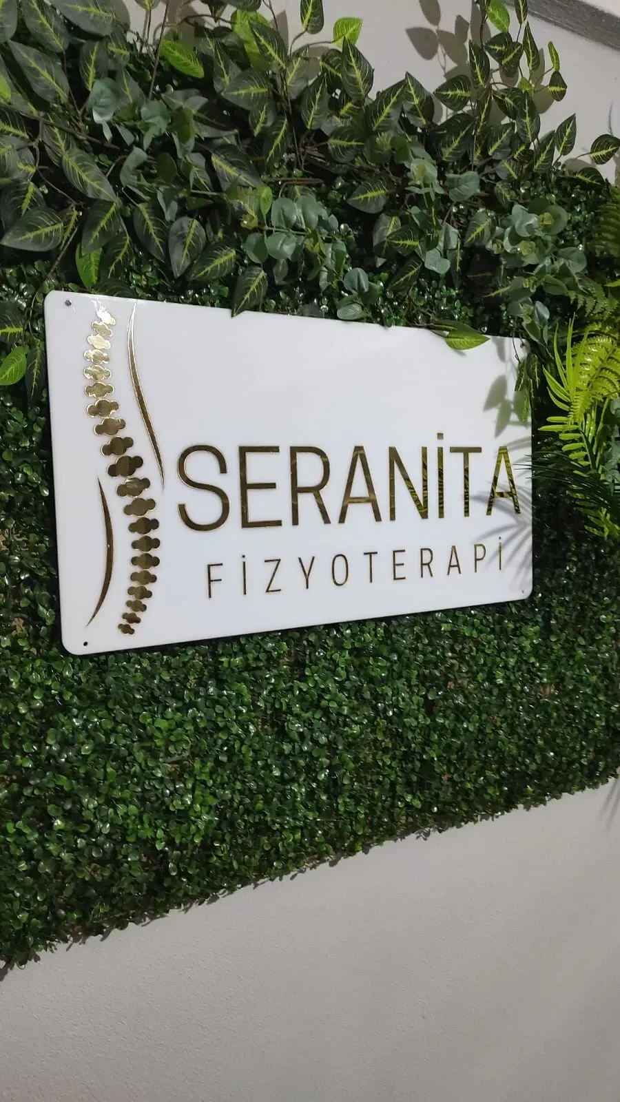 Customized Company Logo Plexiglass Office Sign - Personalized Business Logo Acrylic Panel Sign