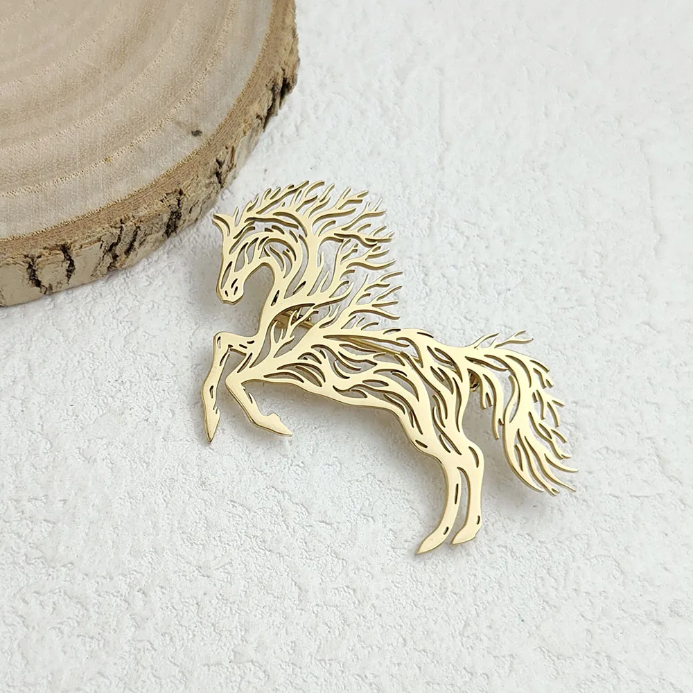 Original branch running horse hollow stainless steel gold-plated 18K brooch, suit lapel pin, waterproof formal fittings