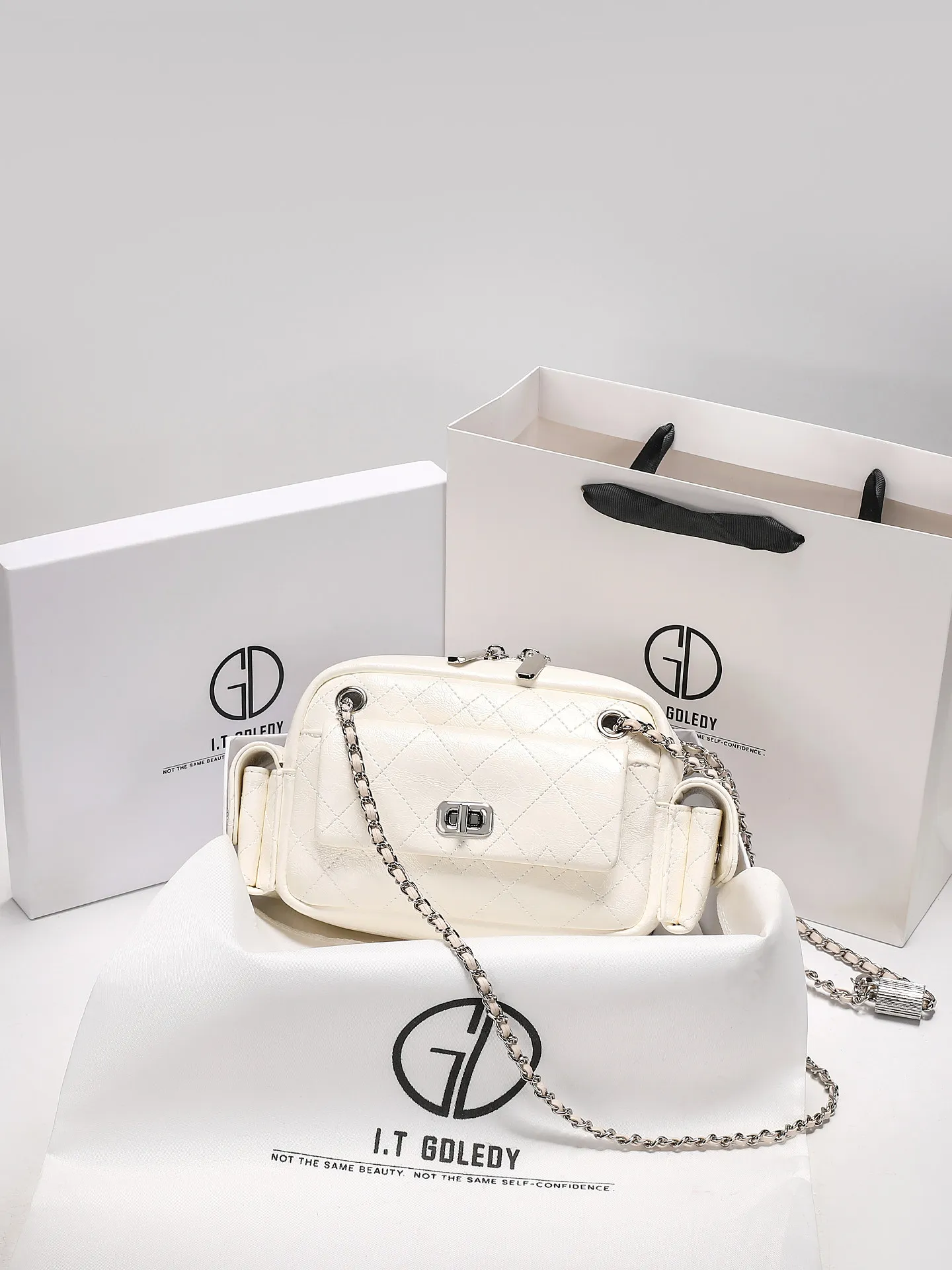 Fashion and Versatile Single Shoulder Bag with High Quality Leather and Premium Chain 2026 Women's Newly Trendy Crossbody Bag