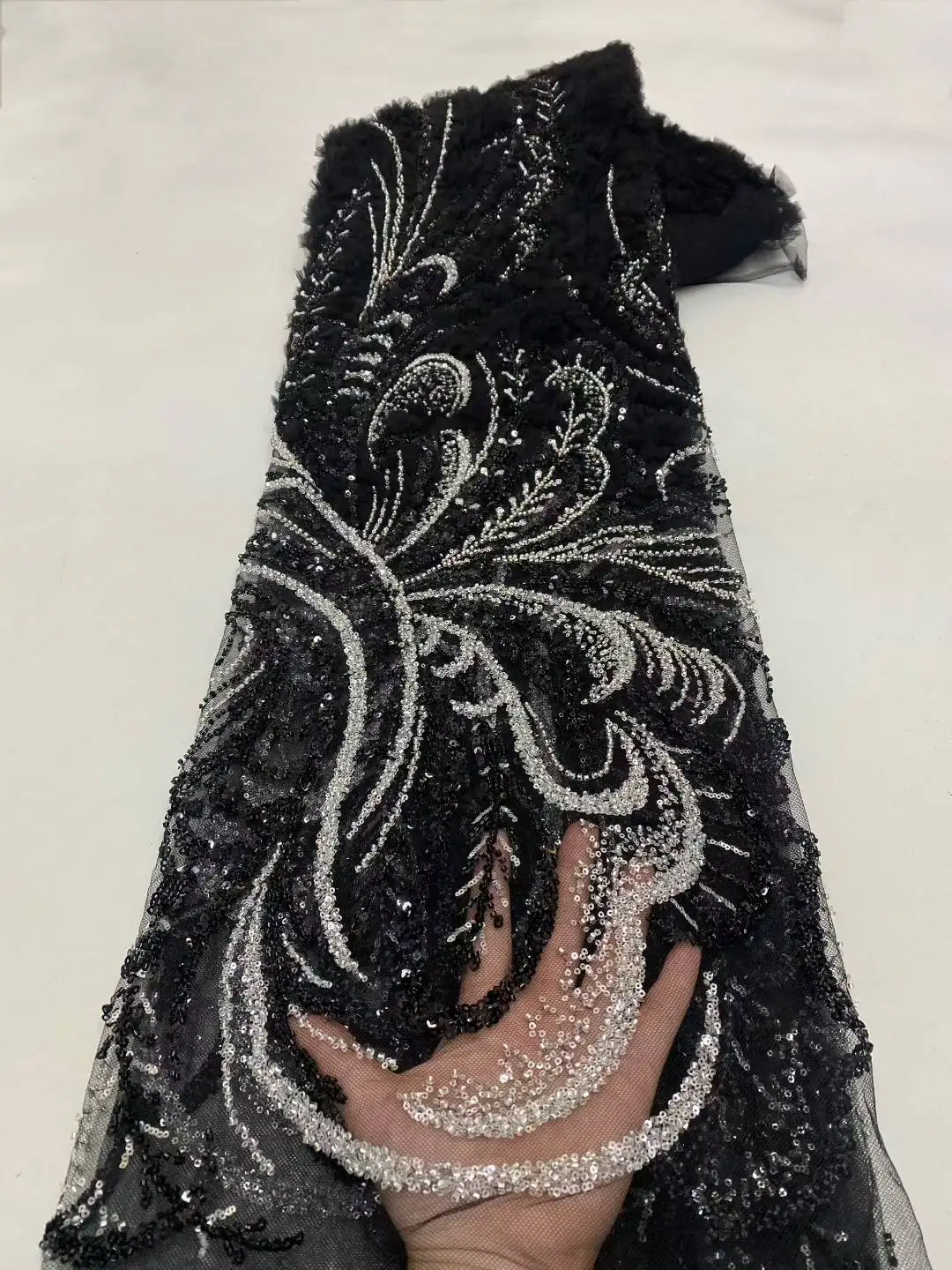 2025 Luxury Design Hot Sale Fabric Top Quality Handmade Embroidery Lace Tulle Lace With Beaded Sequins For Party Evening Dresses