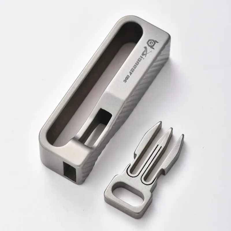 1pcs Titanium Alloy Quick Release Key Ring Keychain Belt Buckle EDC Multi -Tools