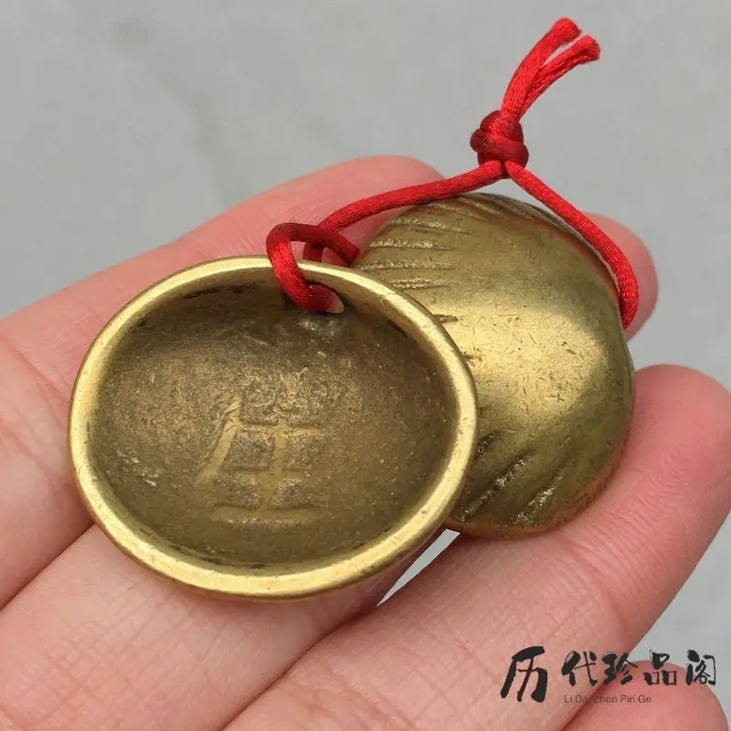 Antique Shell Shengcai Holy Grail Spirit Hanging Holy Hanging Flat Bronze Fan Holy Grail Feng Shui Pendant