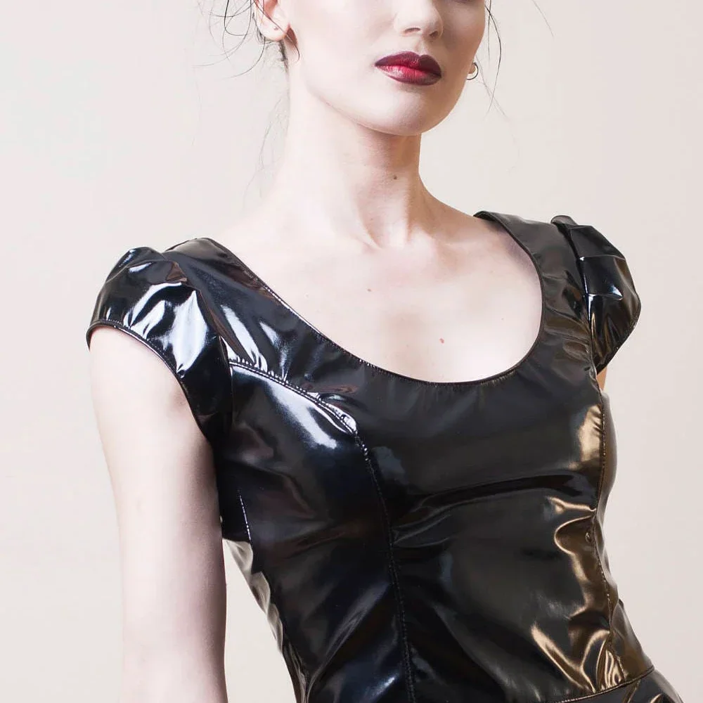 

Готическое мини-платье из ПВХ из кожи, женское сексуальное плиссированное платье трапециевидной формы из искусственной кожи, женское тонкое платье с низким вырезом и мокрым эффектом, милая принцесса на заказ