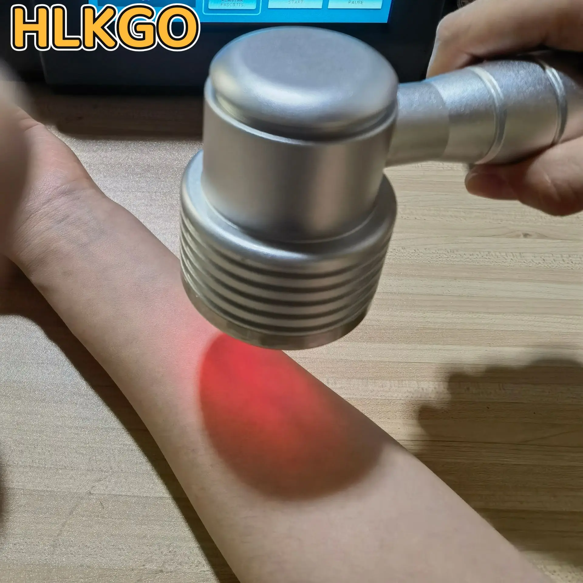 

Лазерный терапевтический аппарат - независимые насадки для одновременного лечения, идеально подходят для мышц, суставов и ветеринарного применения