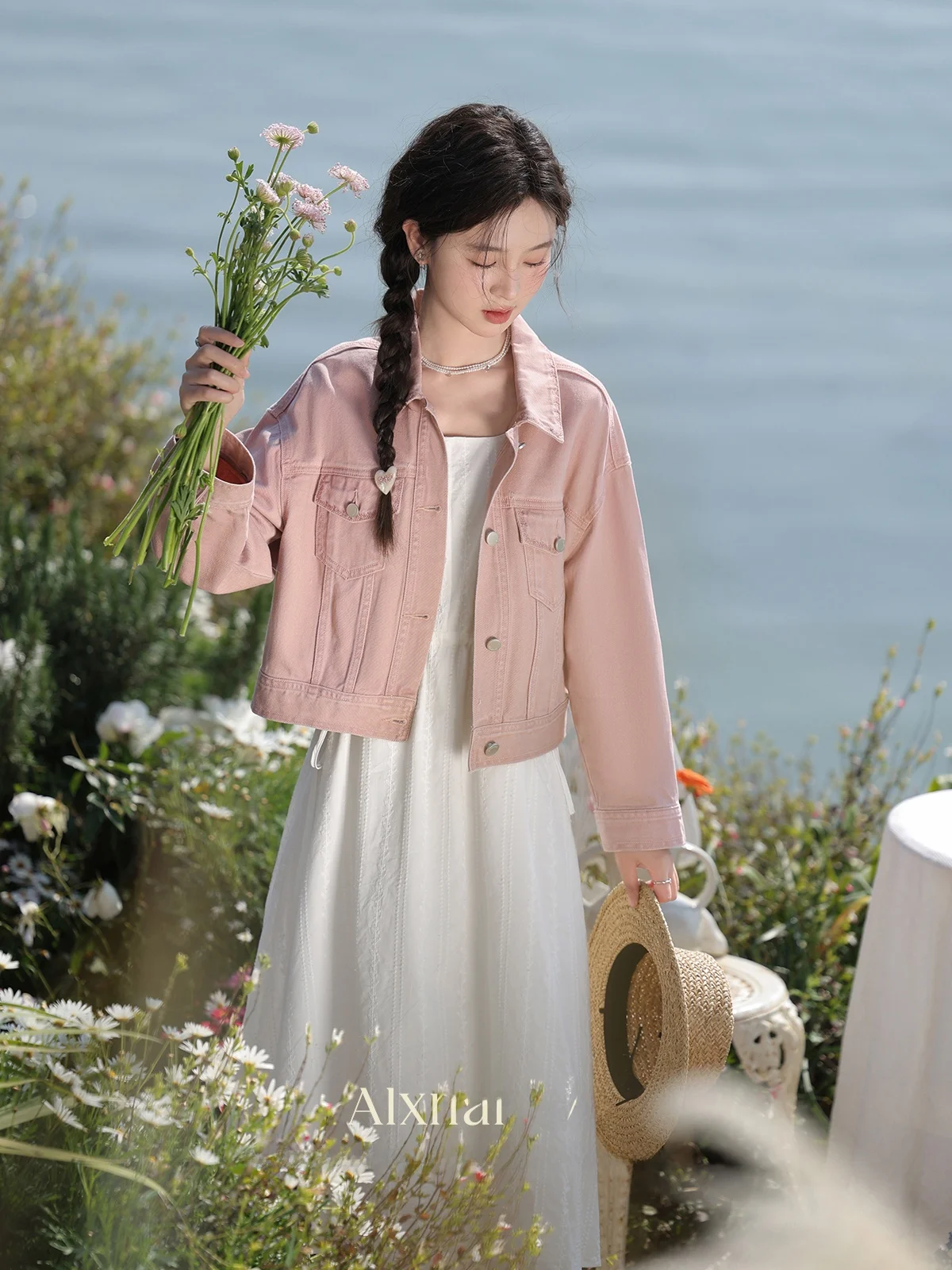 

South Deer 'Heart Tob Love Song' Pink Slimming Denim Jaet Women's Early Spring oulder-Length Casual Sle Button Detail