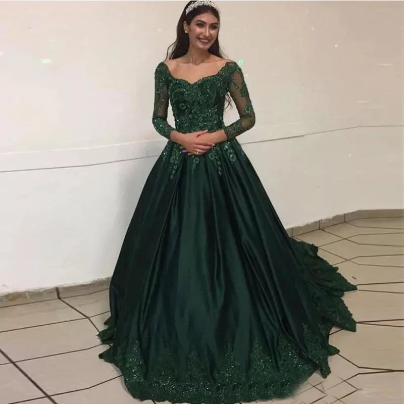 فستان Quinceanera باللون الأخضر الزمردي بأكمام طويلة ورقبة سكوب مزين بالدانتيل ترتر للحفلات الراقصة الأميرة الكرة ثوب حلو 15 ساتان