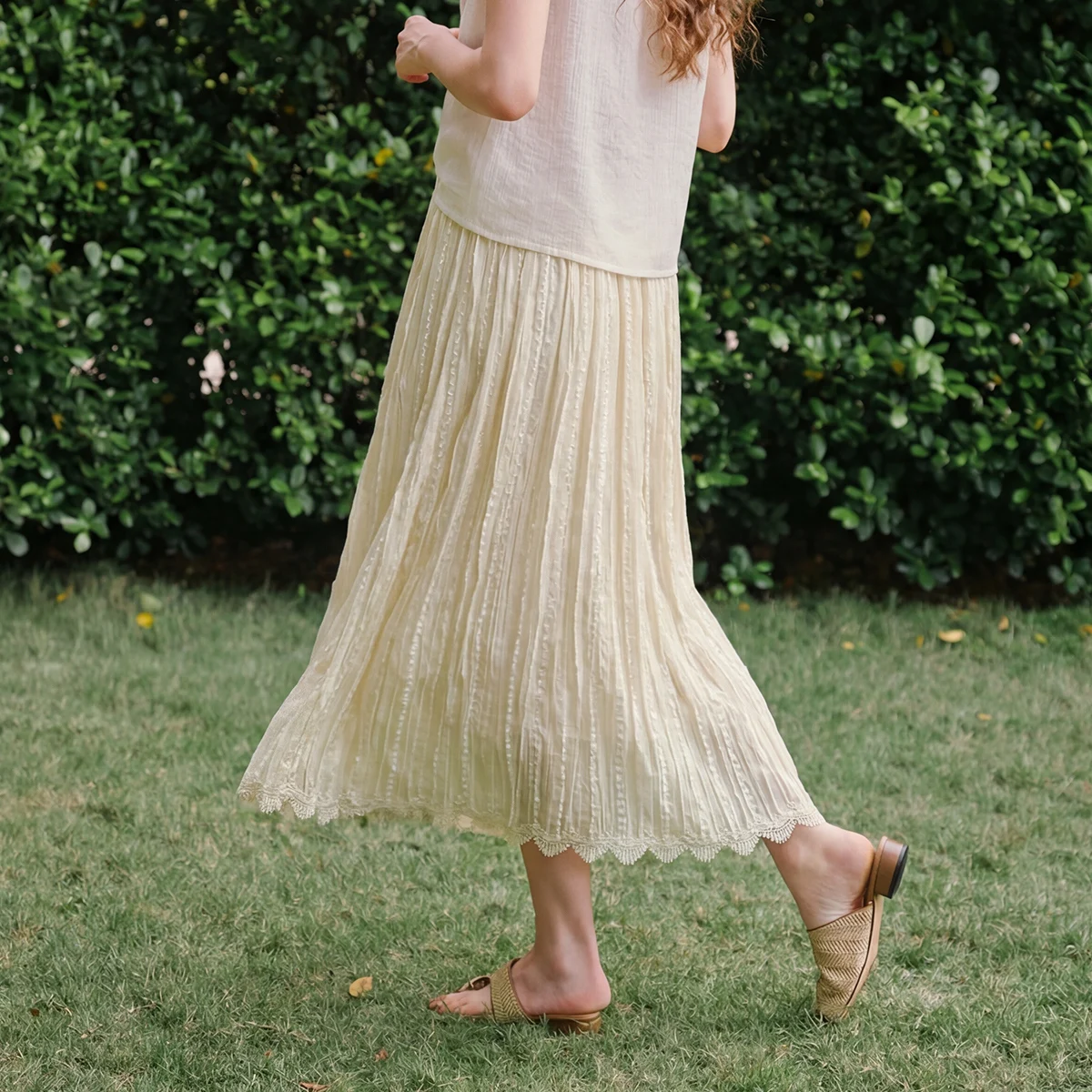 OLrain Elegant Heavy Pleated Skirt Women 2026 Summer Casual Lace Trim Spliced Hem Elastic Waist Party A-Line Skirt O58XB006339